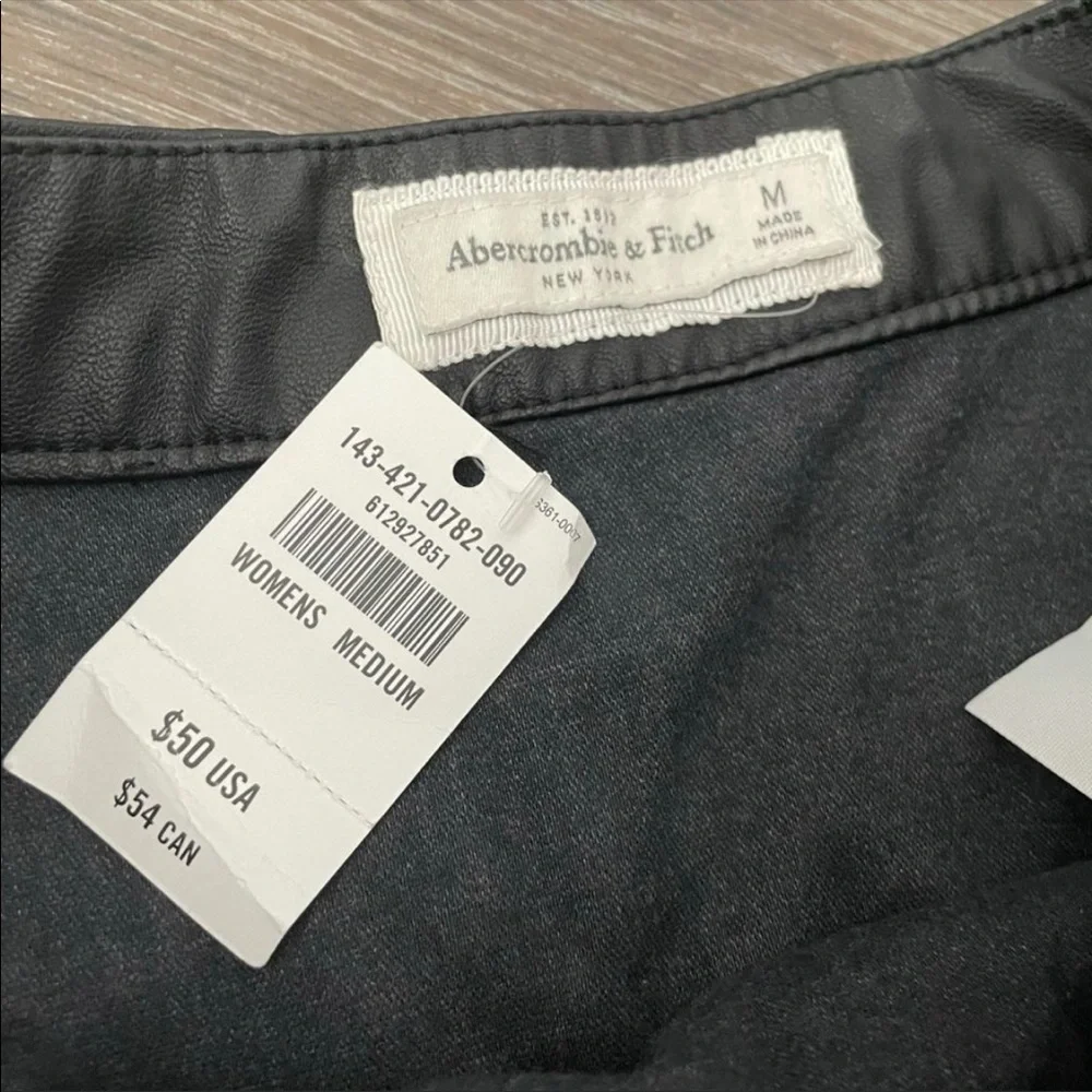 Leather Skater Skirt Abercrombie & Fitch - Picture 3 of 3